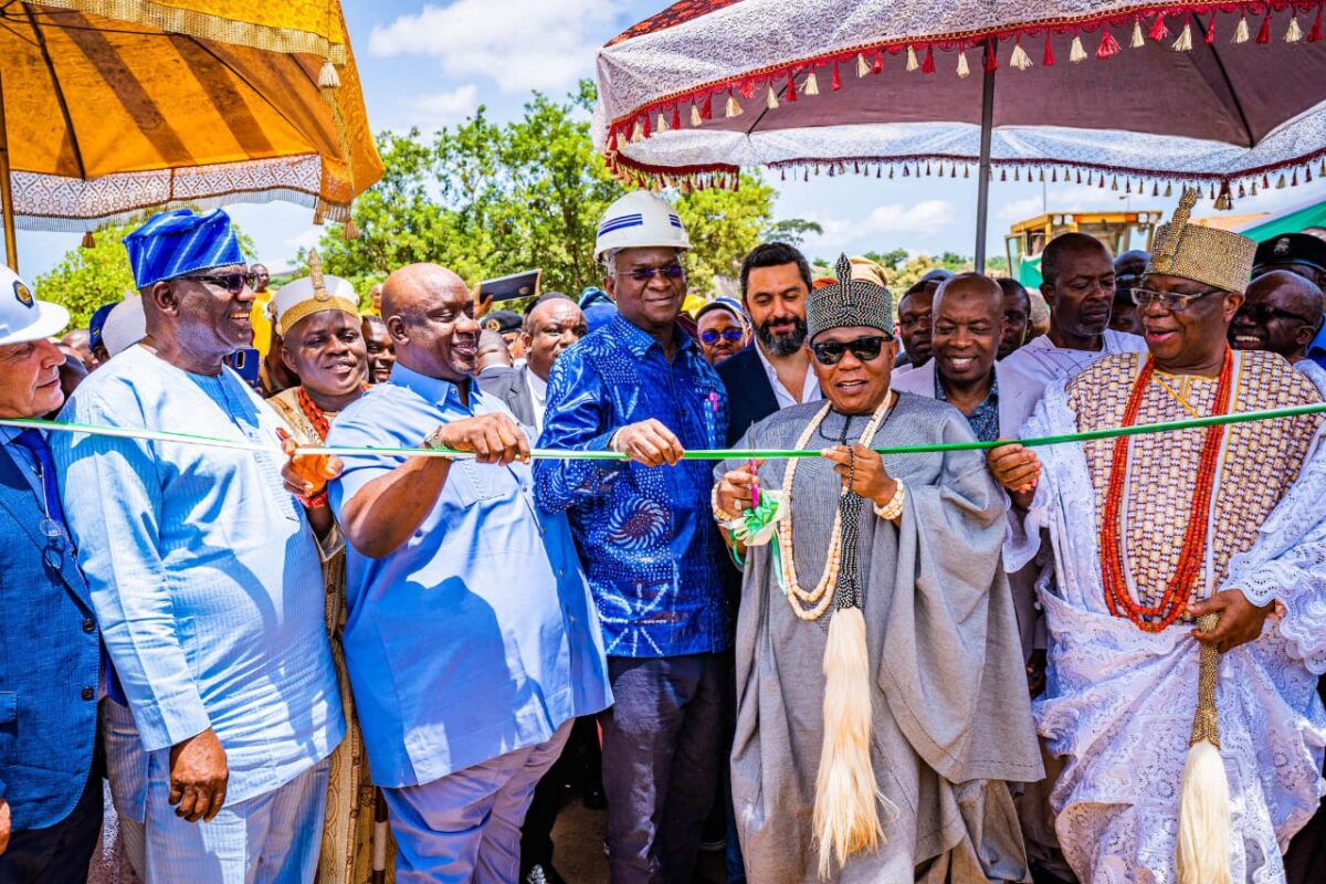 In Pictures, Fashola, Others At Flag-off Of Reconstruction/Dualization ...